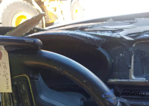 2018 Kia Optima Ex z USA, uszkodzony, nr VIN 5XXGU4L32JG214097